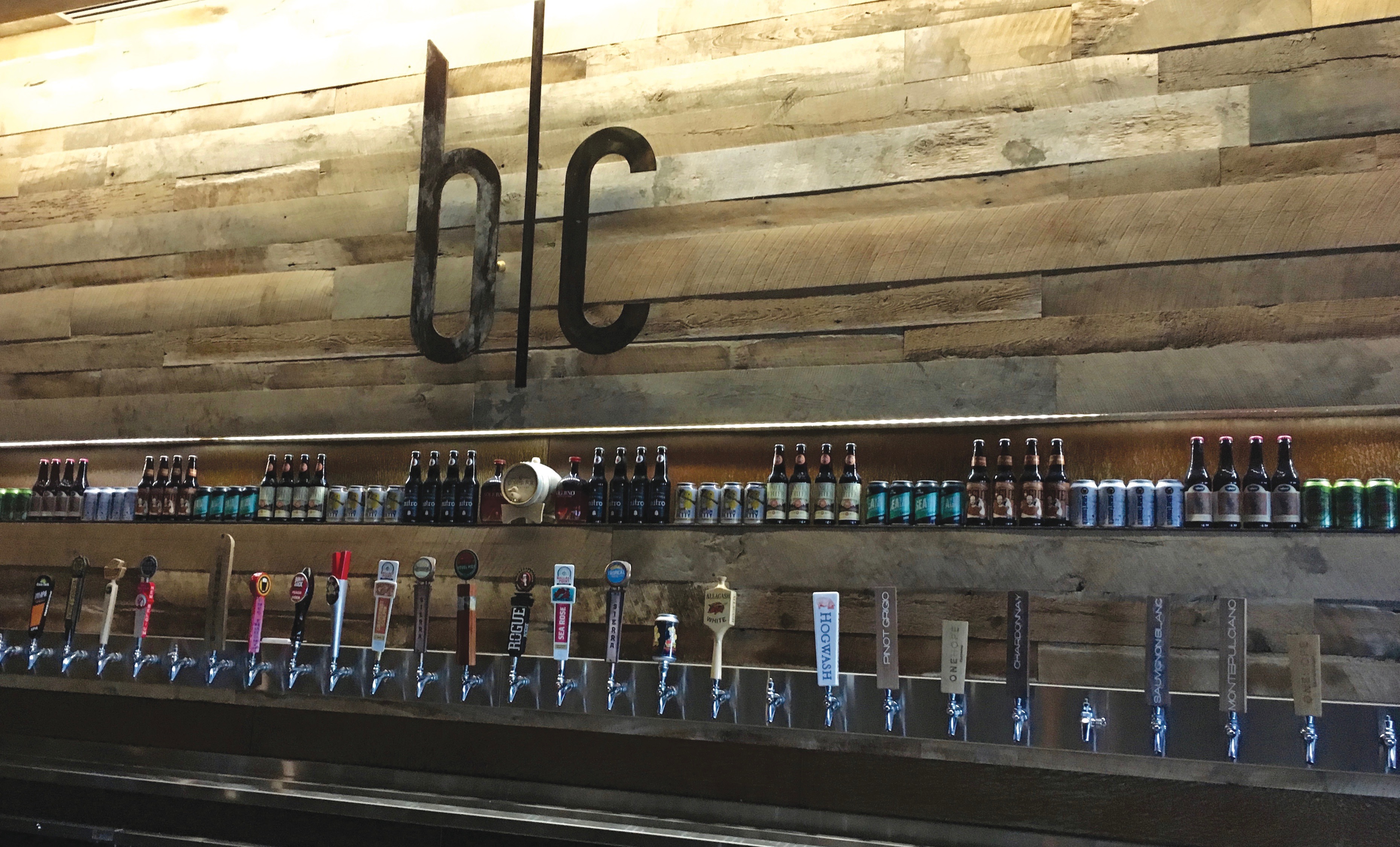 Baker's Crust, Virginia Beach Hilltop, Bar