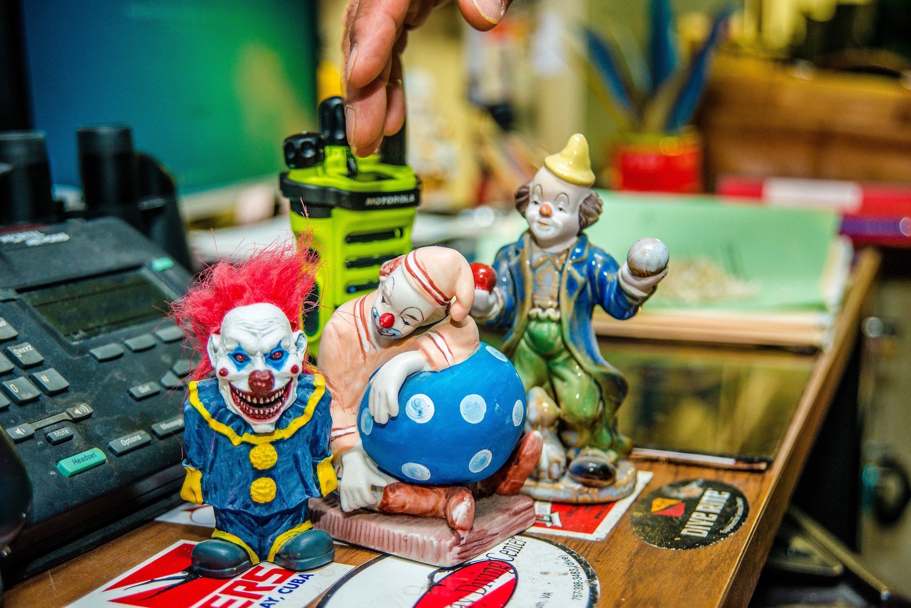 Virginia Aquarium Desk, Sonny Alejo, Clowns