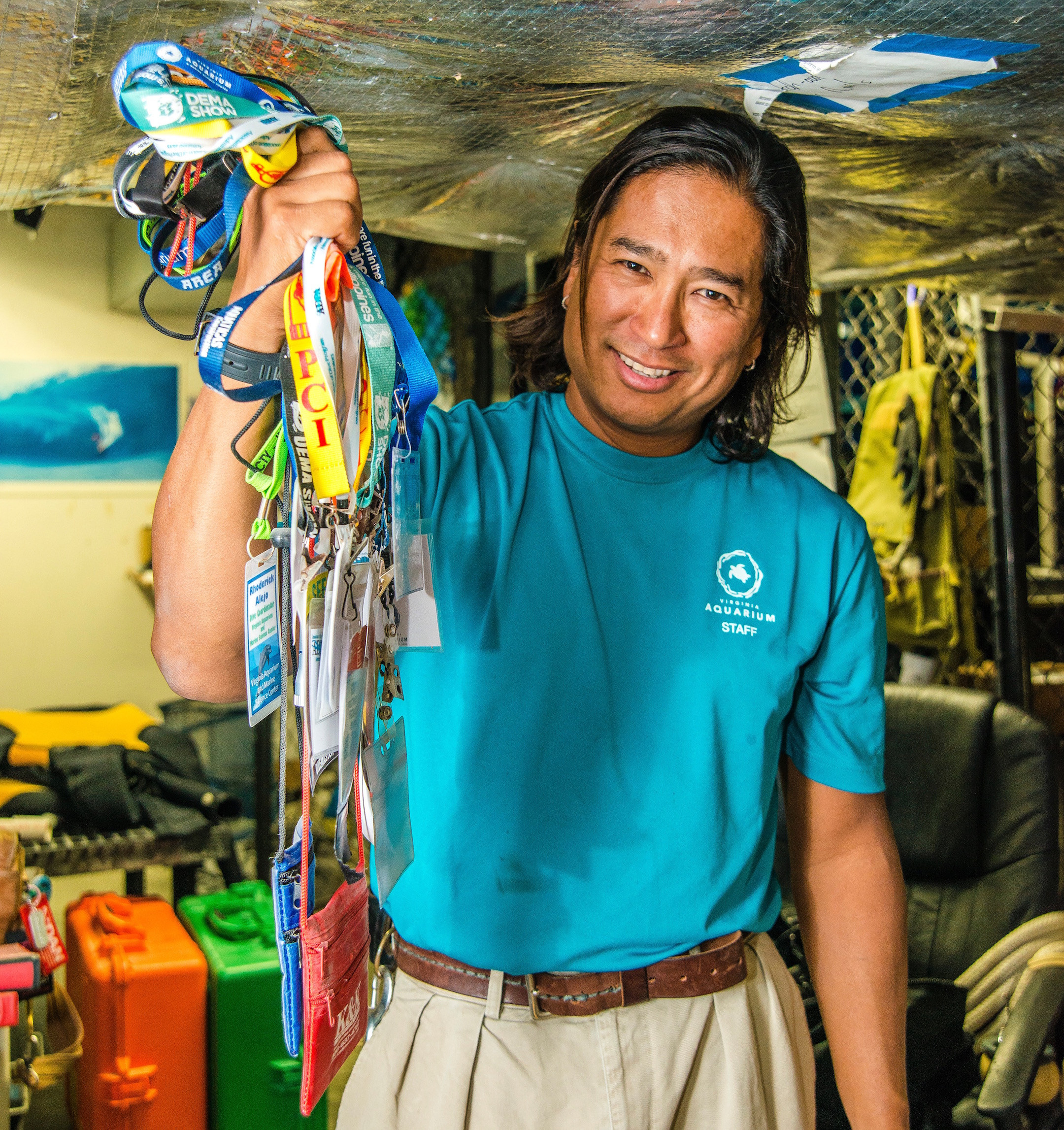 Virginia Aquarium, lanyards, diving, diver
