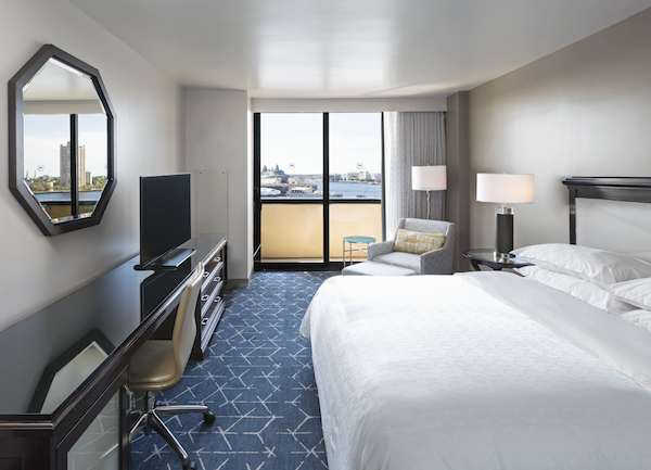 Sheraton Norfolk Waterside Hotel, Downtown Norfolk