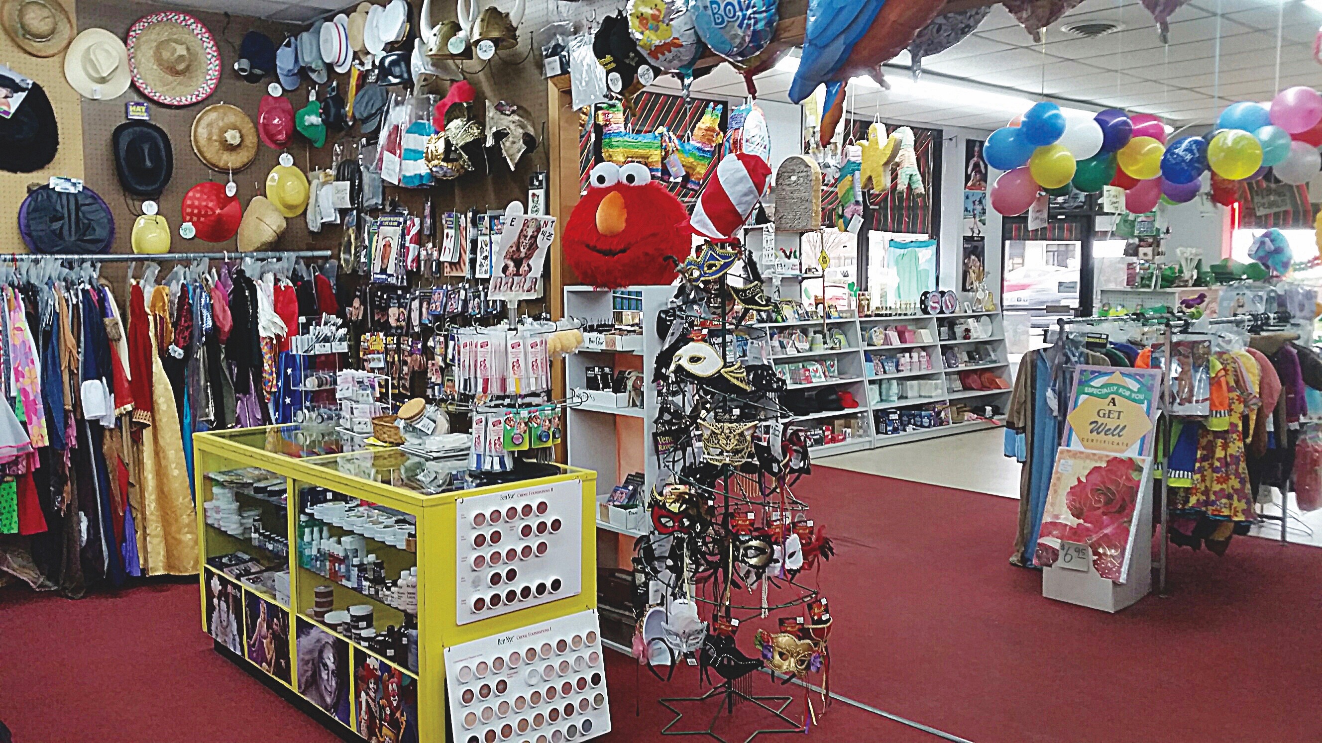 Novelties Unlimited, Norfolk