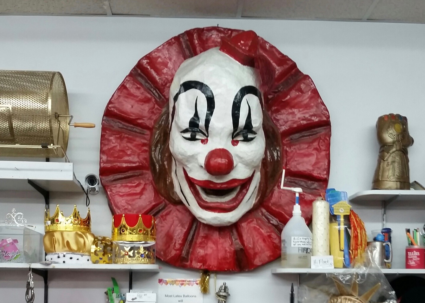 Novelties Unlimited clown