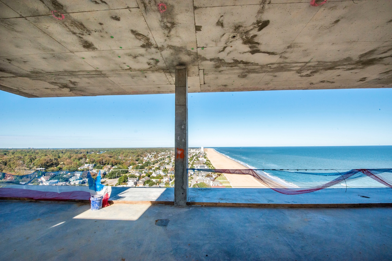 Marriott Cavalier Oceanfront Hotel, Virginia Beach, Topping off ceremony at the Oceanfront