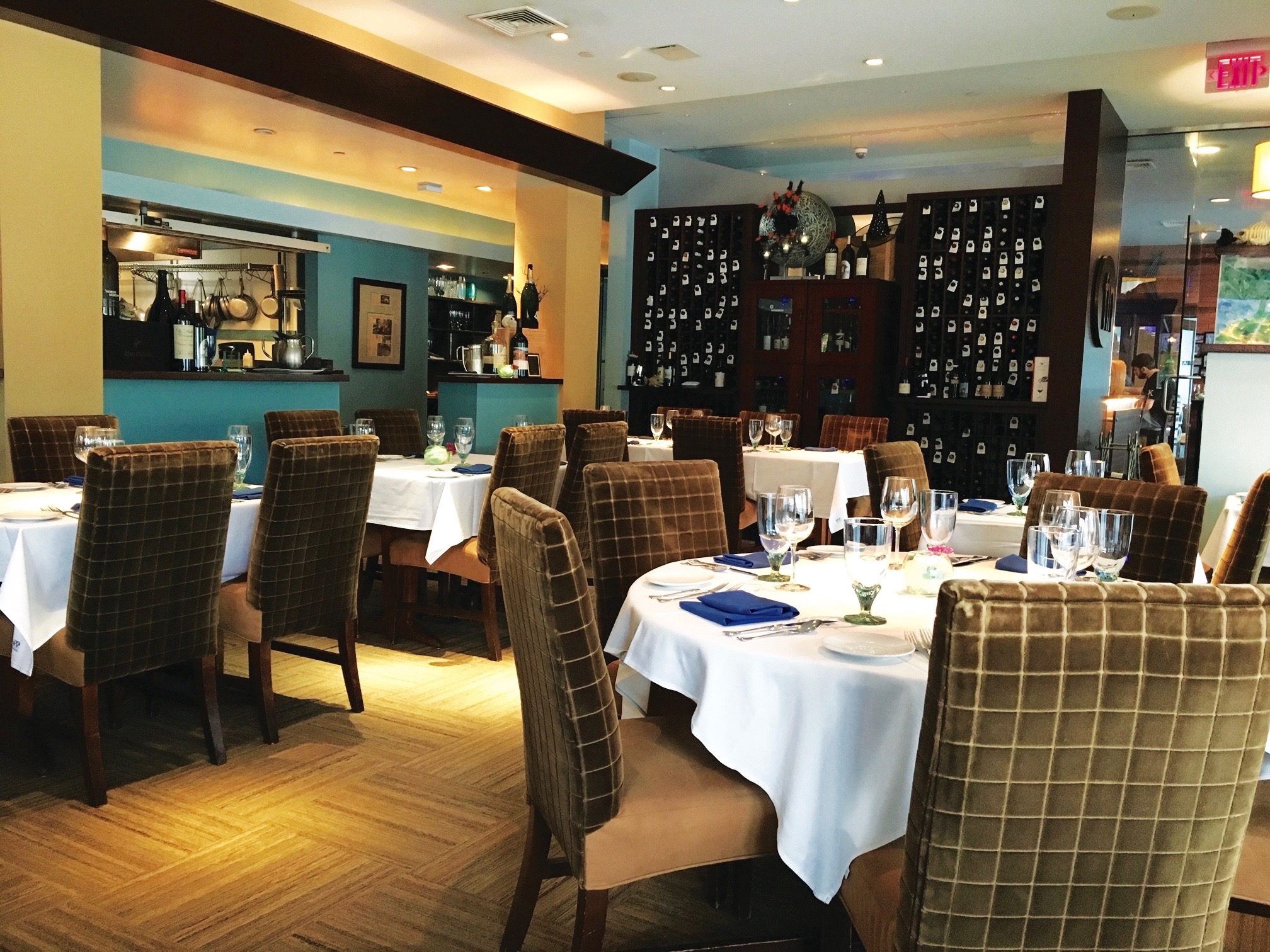 Fin Seafood, restaurant in Newport News