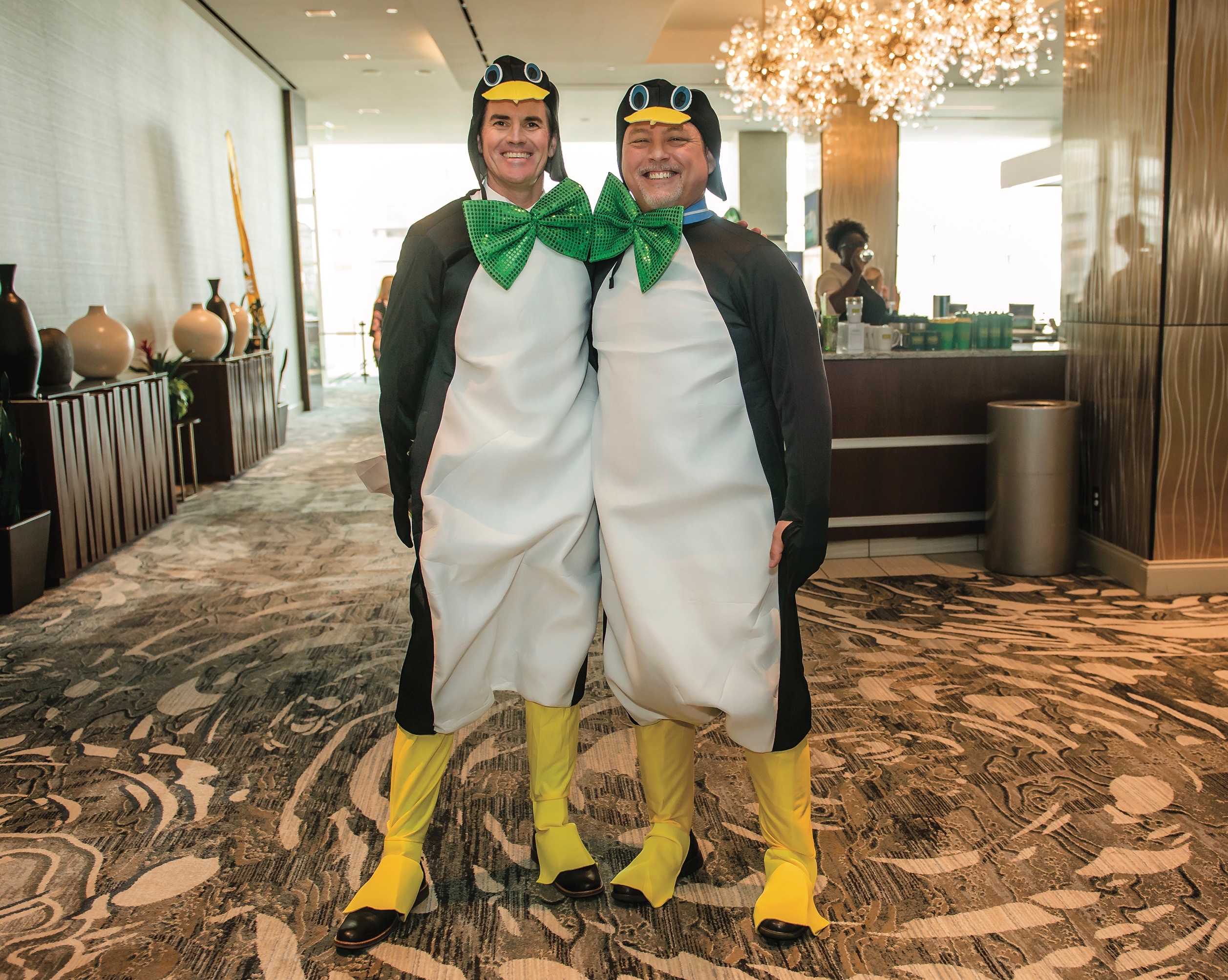 Howard Hanna Green Penguins