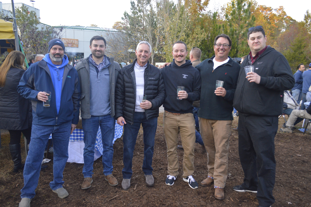 oyster roast for Virginia Living Museum