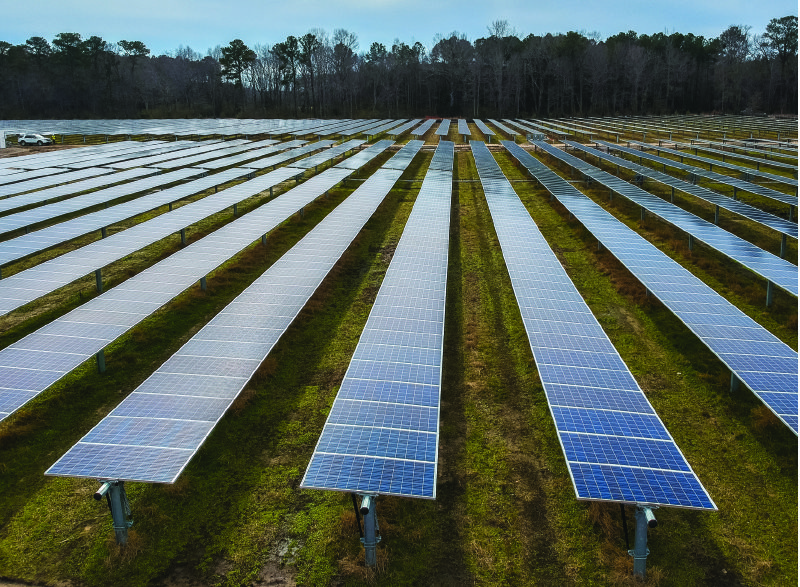 Dominion Solar installation, Gloucester.