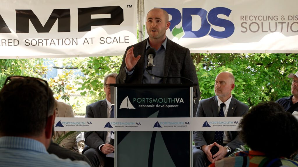 CEO Matanya Horowitz addressing attendees at ribbon cutting